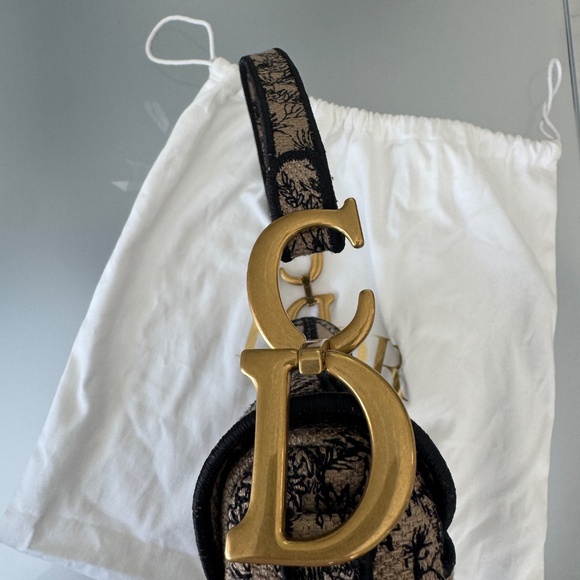Christian Dior Canvas Embroidered Toile de Jouy Voyage Saddle Bag Beige multi - Picture 5 of 14